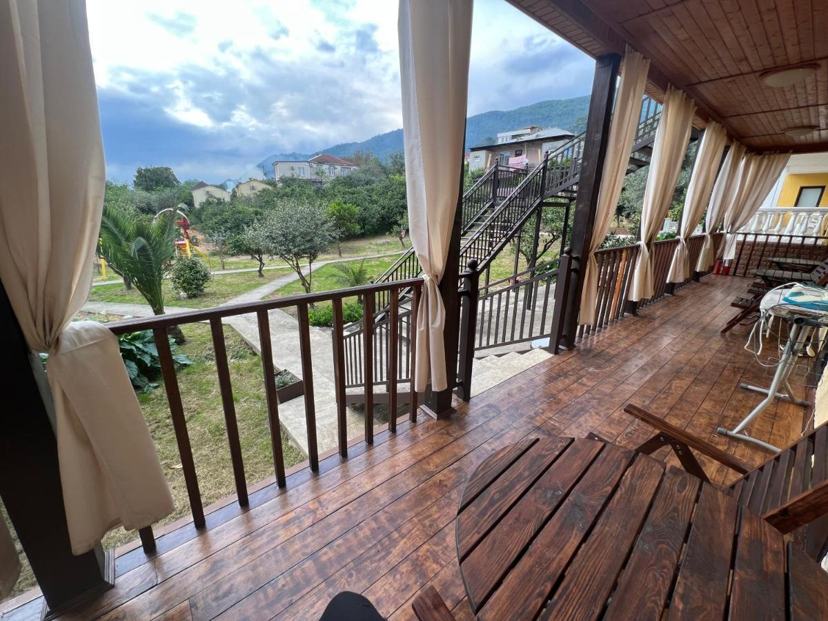 Gostievoi Dom Meri New Athos Exteriér fotografie