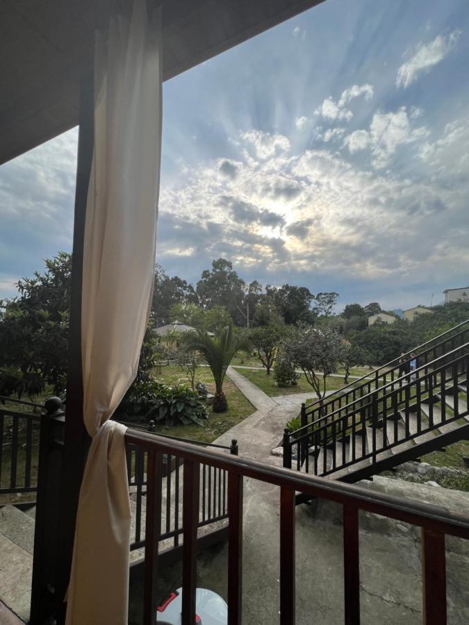 Gostievoi Dom Meri New Athos Exteriér fotografie